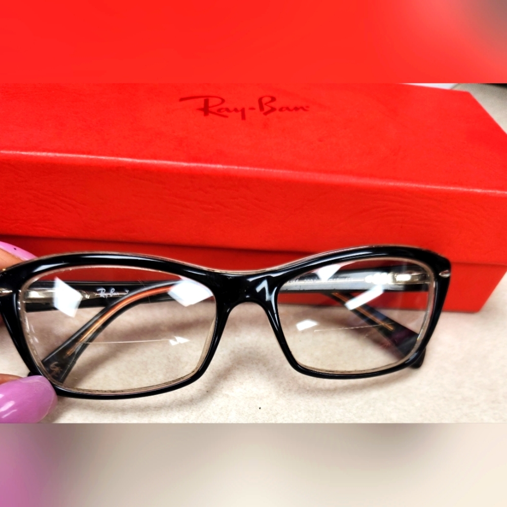 Ray Ban